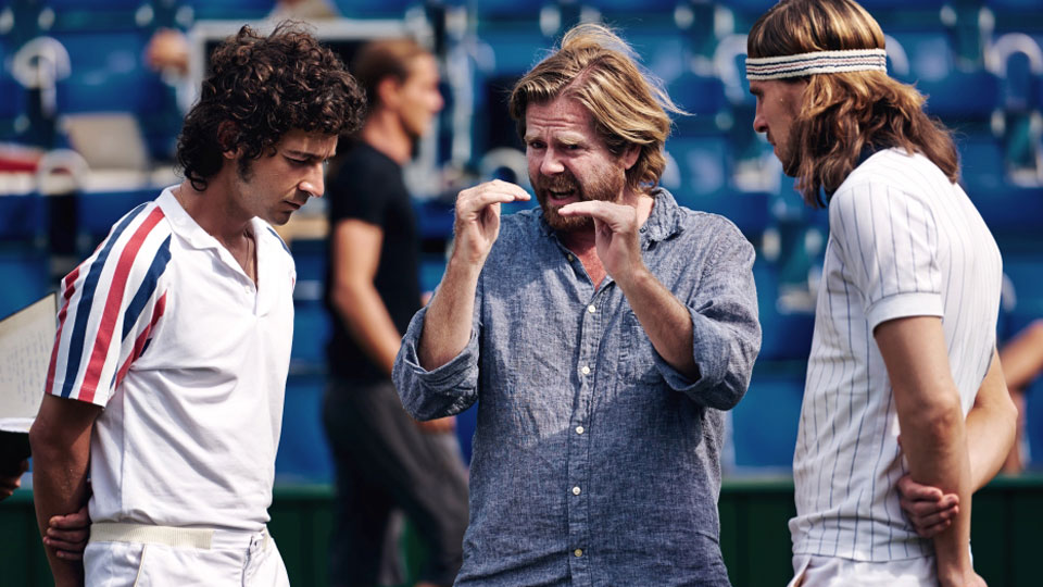 Schauspieler Shia LaBeouf (links) und Sverrir Gudnason (rechts) mit Regisseur Janus Metz (mitte) .