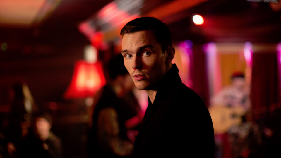 Stelfox (Nicholas Hoult)