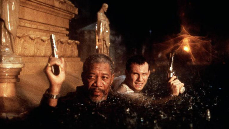 Jim (Morgan Freeman), Tom (Christian Slater)