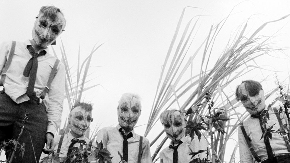 Romuald (Pauline Lorillard), Jean-Louis (Vimala Pons), Hubert (Diane Rouxel), Tanguy (Anaël Snoek) und Sloane (Mathilde Warnier)