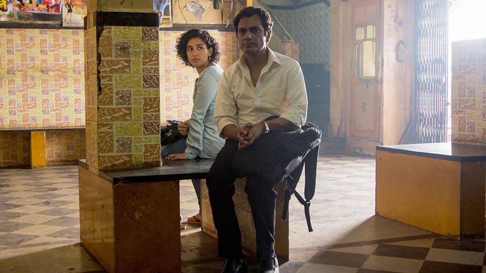 Rafi (Nawazuddin Siddiqui) und Miloni (Sanya Malhotra)