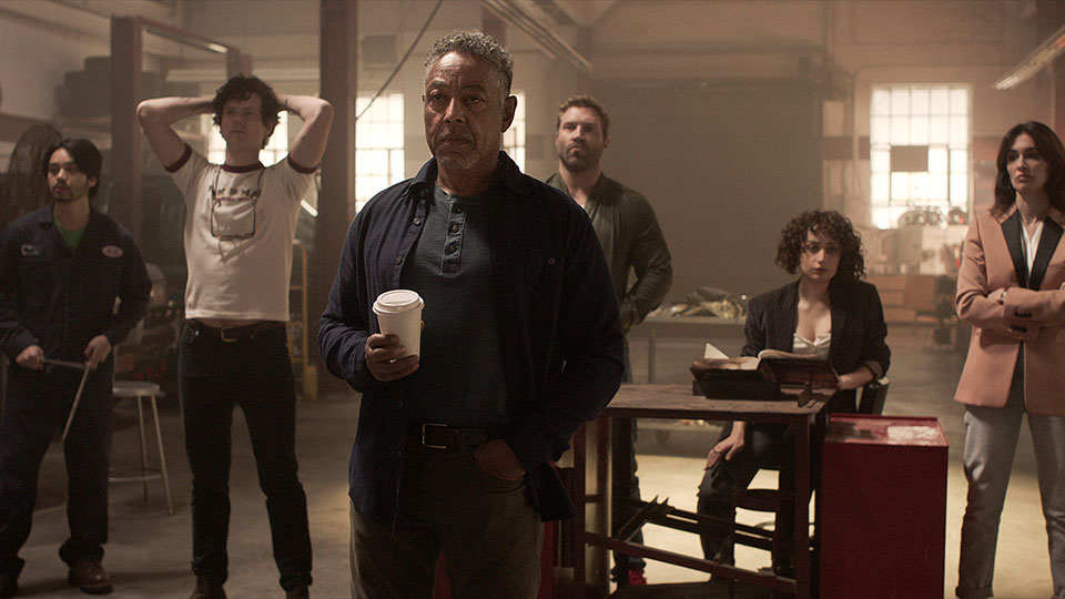 RJ (Jordan Mendoza), Stan (Peter Mark Kendall), Leo Pap (Giancarlo Esposito), Bob (Jai Courtney), Judy (Rosaline Elbay) und Ava (Paz Vega)