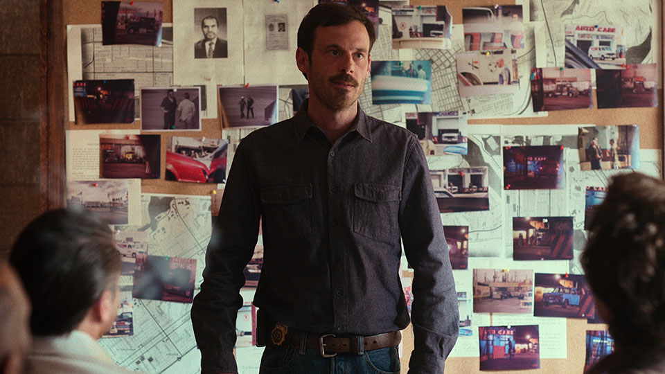 Walt Breslin (Scoot McNairy)