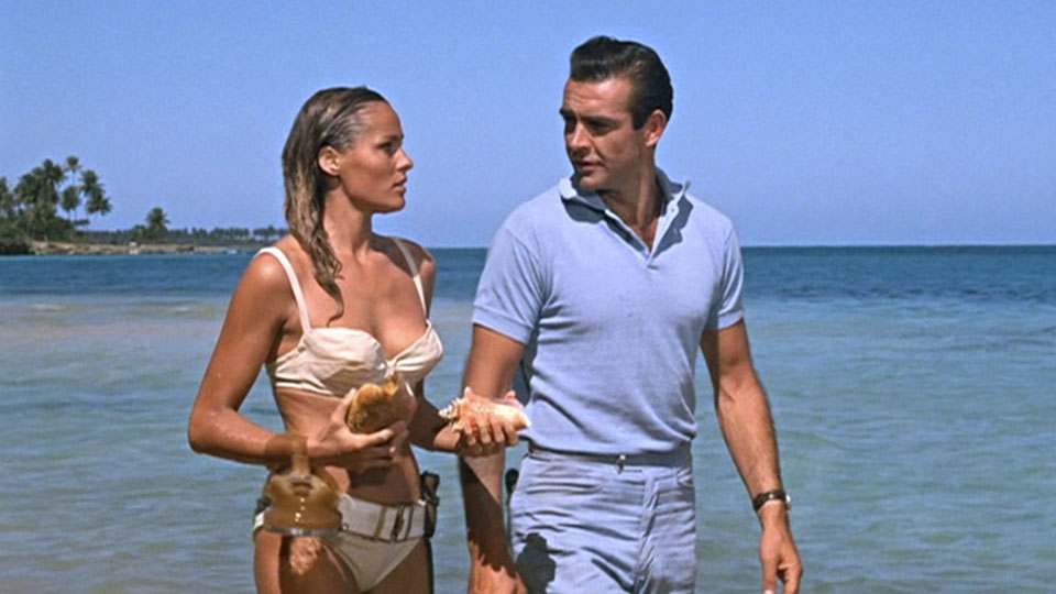 Honey Ryder (Ursula Andress) und James Bond (Sean Connery)
