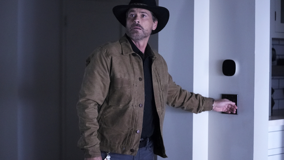 Feuerwehrmann Owen (Rob Lowe) soll in Texas eine neue Truppe zusammenstellen