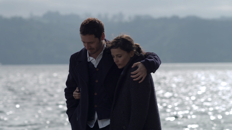 Javier (Benjamín Vicuña)und Amanda (Elena Anaya)