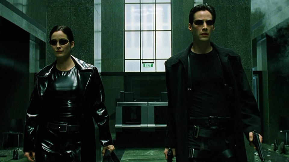 Trinity (Carrie-Anne Moss) & Neo (Keanu Reeves)