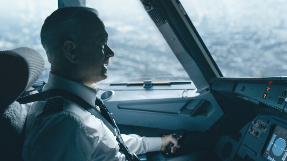 Pilot Chesley B. Sullenberger, kurz Sully (Tom Hanks), hat als erfahrener Pilot schon viele Flugzeugpisten angesteuert.