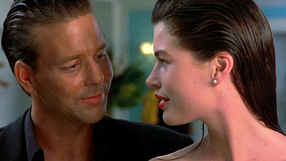 James (Mickey Rourke), Emily (Carre Otis)