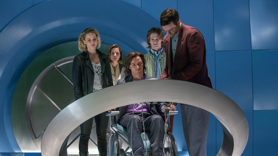 Nun liegt es an Professor Xavier (James McAvoy) und den anderen X-Men, Apocalypse aufzuhalten.