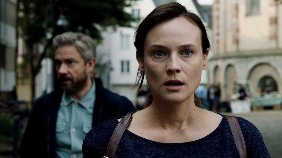 Mossad-Kontaktmann Thomas Hirsch (Martin Freeman) und seine Agentin Rachel (Diane Kruger)