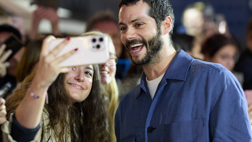 Freude herrscht, wenn Dylan O'Brien seine Fans trifft. © Tim Hughes